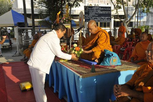 ภาพ No.3593:	พิธีถวายสังฆทานแด่คณะสงฆ์ 286 วัด ใน 4 จังหวัดภาคใต้ ครั้งที่ 79