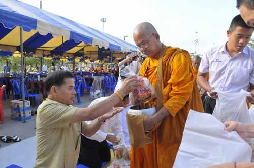 ภาพ No.3600:	พิธีถวายสังฆทานแด่คณะสงฆ์ 286 วัด ใน 4 จังหวัดภาคใต้ ครั้งที่ 79