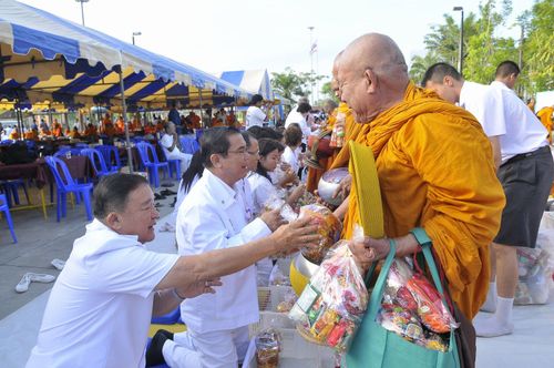 ภาพ No.3608:	พิธีถวายสังฆทานแด่คณะสงฆ์ 286 วัด ใน 4 จังหวัดภาคใต้ ครั้งที่ 79