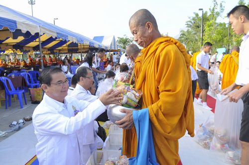 ภาพ No.3605:	พิธีถวายสังฆทานแด่คณะสงฆ์ 286 วัด ใน 4 จังหวัดภาคใต้ ครั้งที่ 79