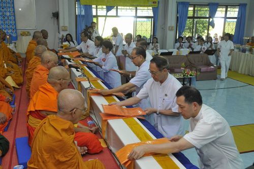 ภาพ No.3615:	พิธีถวายสังฆทานแด่คณะสงฆ์ 286 วัด ใน 4 จังหวัดภาคใต้ ครั้งที่ 79