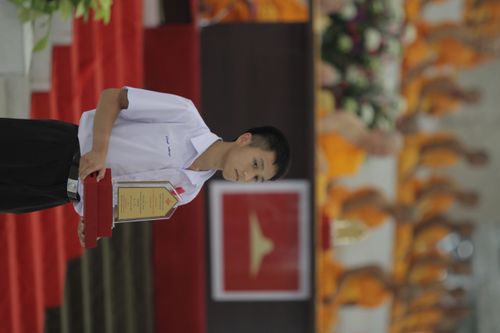 ภาพ No.961:มอบรางวัลสอบ ทางก้าวหน้า