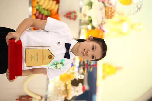 ภาพ No.1027:มอบรางวัลสอบ ทางก้าวหน้า