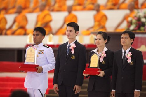 ภาพ No.1046:มอบรางวัลสอบ ทางก้าวหน้า