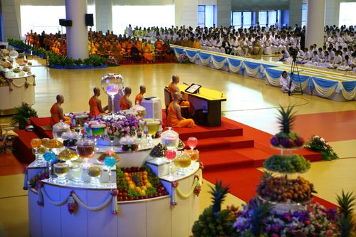 ภาพ No.954:ปฏิบัติธรรม