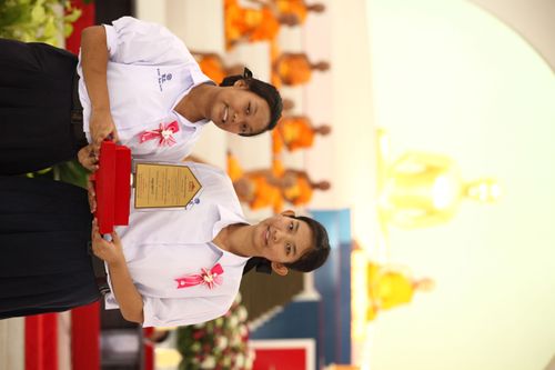 ภาพ No.1029:มอบรางวัลสอบ ทางก้าวหน้า