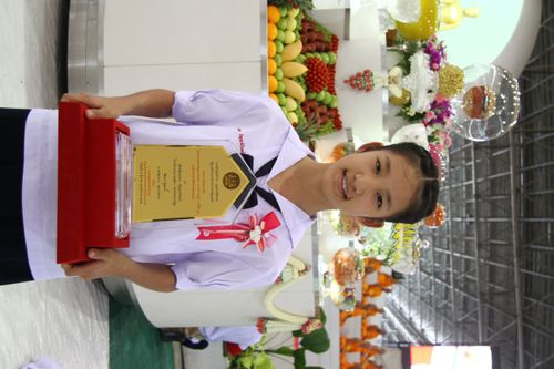 ภาพ No.1001:มอบรางวัลสอบ ทางก้าวหน้า