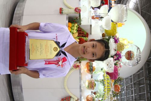 ภาพ No.1005:มอบรางวัลสอบ ทางก้าวหน้า