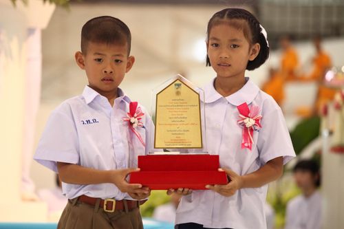 ภาพ No.1036:มอบรางวัลสอบ ทางก้าวหน้า