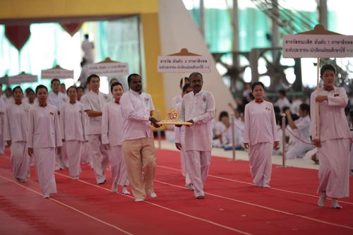 มอบโล่สอบ World-PEC