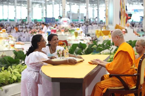 ภาพ No.959:มอบโล่สอบ World-PEC