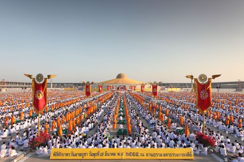 ภาพ No.7981:รูปภาพวันมาฆบูชา กิจกรรมวันมาฆบูชา ณ วัดพระธรรมกาย ปี 2555