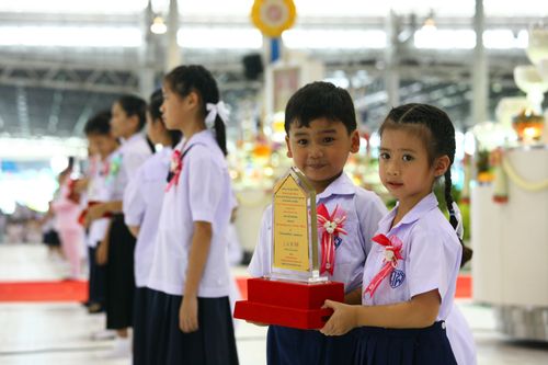 ภาพ No.7990:รูปภาพวันมาฆบูชา กิจกรรมวันมาฆบูชา ณ วัดพระธรรมกาย ปี 2555