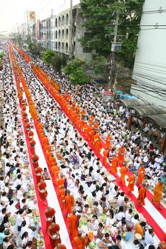 ภาพ No.2557:ภาพตักบาตรสะพานใหม่