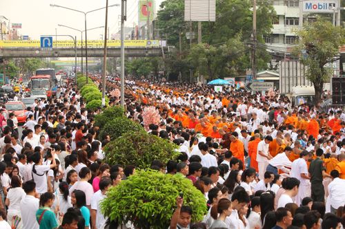 ภาพ No.2591:ภาพตักบาตรสะพานใหม่