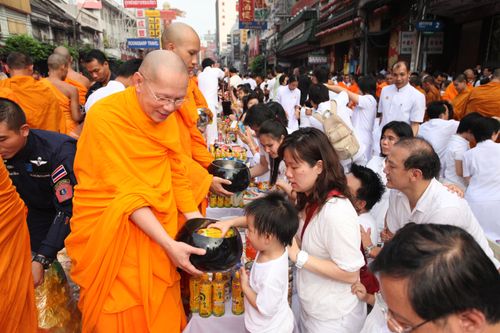 ภาพ No.2219:ตักบาตร เยาวราช