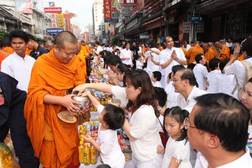 ภาพ No.2220:ตักบาตร เยาวราช