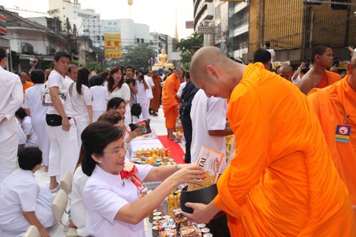 ภาพ No.2223:ตักบาตร เยาวราช