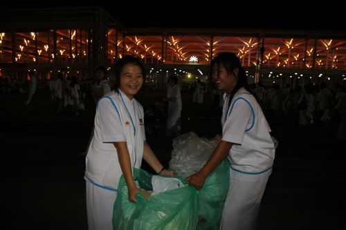 ภาพ No.819:เจ้าหน้าที่ อาสาสมัคร