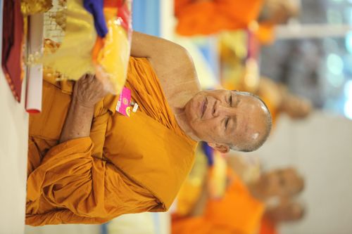 ภาพ No.639:คณะพระสังฆาธิการ