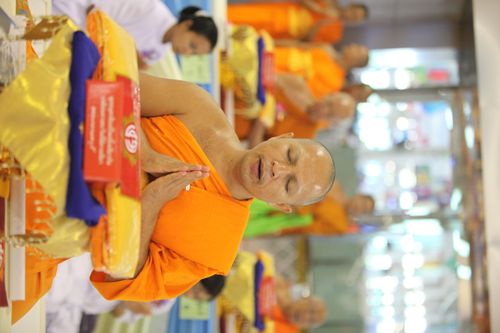 ภาพ No.656:คณะพระสังฆาธิการ