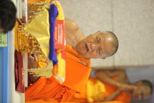 ภาพ No.674:คณะพระสังฆาธิการ