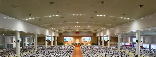 ภาพ No.406:สักการะอัฐิธาตุคุณยายฯ