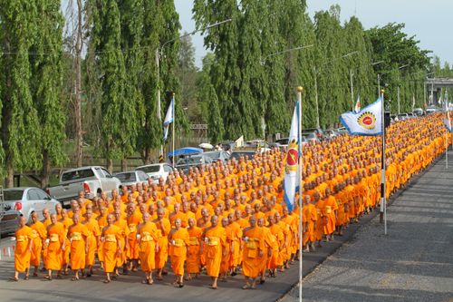 ภาพ No.431:ขบวนอัญเชิญอัฐิธาตุคุณยายฯ