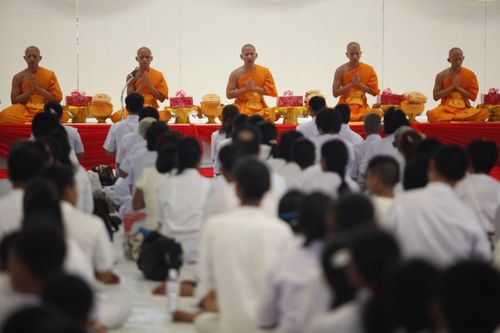 บวชอุทิศชีวิต