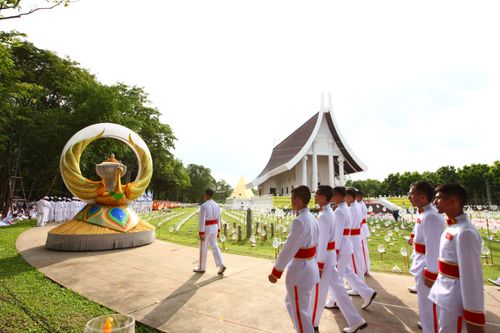 ภาพ No.459:ขบวนอัญเชิญอัฐิธาตุคุณยายฯ