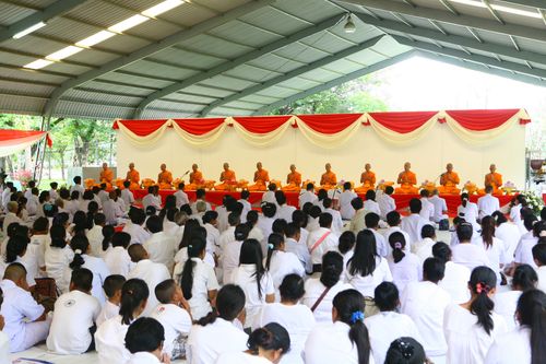 ภาพ No.483:บวชอุทิศชีวิต