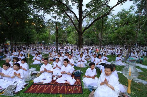 ภาพ No.500:ประดิษฐานอัฐิธาตุในวิหารคุณยายฯ