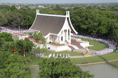 ภาพ No.451:ขบวนอัญเชิญอัฐิธาตุคุณยายฯ