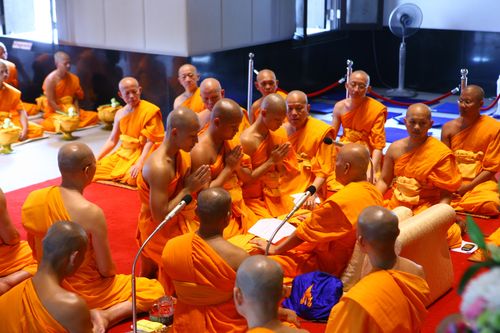 ภาพ No.485:บวชอุทิศชีวิต