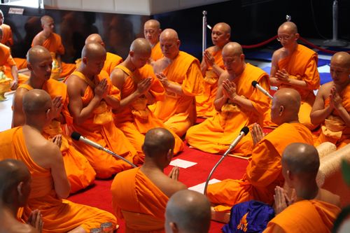 ภาพ No.487:บวชอุทิศชีวิต