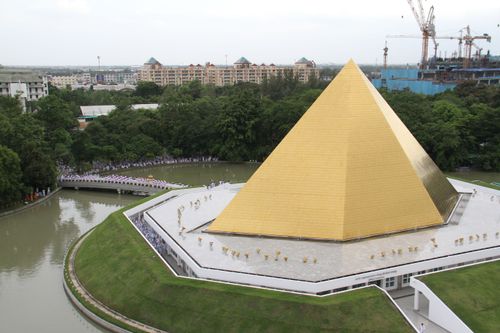 ภาพ No.453:ขบวนอัญเชิญอัฐิธาตุคุณยายฯ