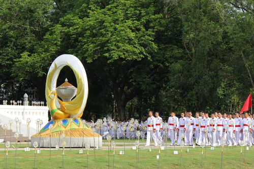 ภาพ No.438:ขบวนอัญเชิญอัฐิธาตุคุณยายฯ