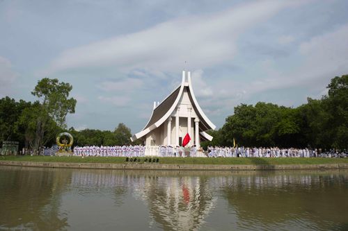 ภาพ No.455:ขบวนอัญเชิญอัฐิธาตุคุณยายฯ