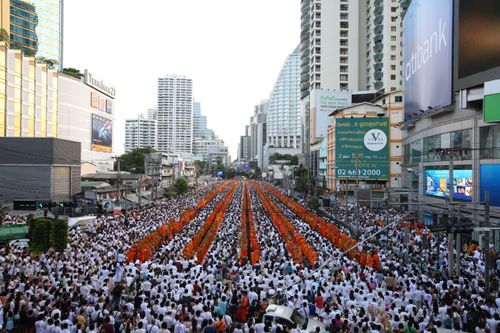 ภาพ No.2246:ตักบาตร Terminal21 อโศก-มนตรี