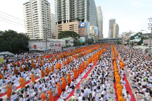 ภาพ No.2255:ตักบาตร Terminal21 อโศก-มนตรี