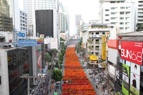 ภาพ No.2271:ตักบาตร Terminal21 อโศก-มนตรี