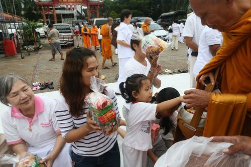 ภาพ No.3692:พิธีถวายสังฆทานแด่คณะสงฆ์ 286 วัด ใน 4 จังหวัดภาคใต้ ครั้งที่ 84