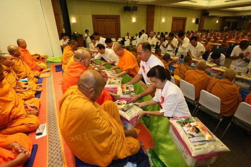 ภาพ No.3696:พิธีถวายสังฆทานแด่คณะสงฆ์ 286 วัด ใน 4 จังหวัดภาคใต้ ครั้งที่ 84