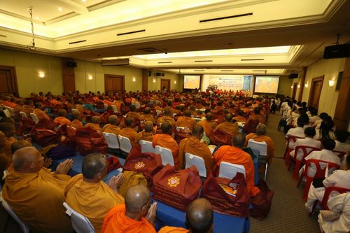 ภาพ No.3699:พิธีถวายสังฆทานแด่คณะสงฆ์ 286 วัด ใน 4 จังหวัดภาคใต้ ครั้งที่ 84