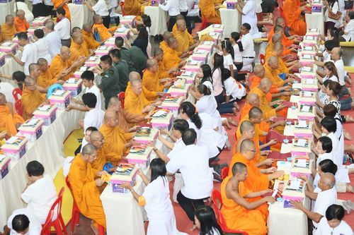 ภาพ No.4444:พิธีถวายสังฆทานแด่คณะสงฆ์ 323 วัด ใน 4 จังหวัดภาคใต้ ครั้งที่ 86