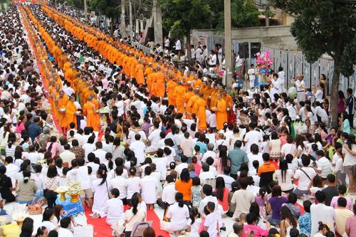 ภาพ No.3756:ตักบาตรพระ 1,111 รูป ลำลูกกา