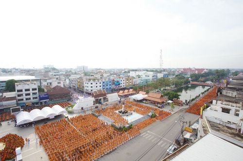 ภาพ No.4433:ตักบาตรนครราชสีมา พระ 22,600 รูป