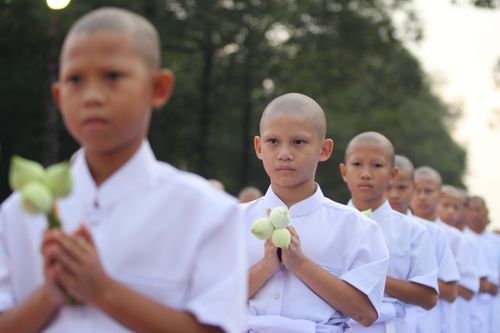 ภาพ No.4613:พิธีบรรพชาธรรมทายาทภาคฤดูฝนรุ่นที่ 1 และยุวชนรอบวัดรุ่นที่ 4