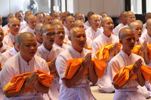 ภาพ No.4626:พิธีบรรพชาธรรมทายาทภาคฤดูฝนรุ่นที่ 1 และยุวชนรอบวัดรุ่นที่ 4