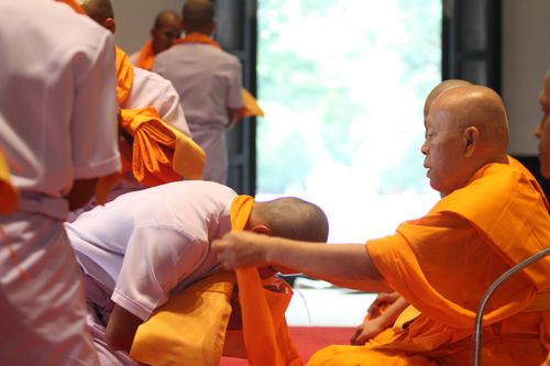 ภาพ No.4624:พิธีบรรพชาธรรมทายาทภาคฤดูฝนรุ่นที่ 1 และยุวชนรอบวัดรุ่นที่ 4